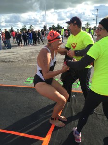 Also important in this picture - look at the clothing of the spectators. It was about 58 degrees at start time.